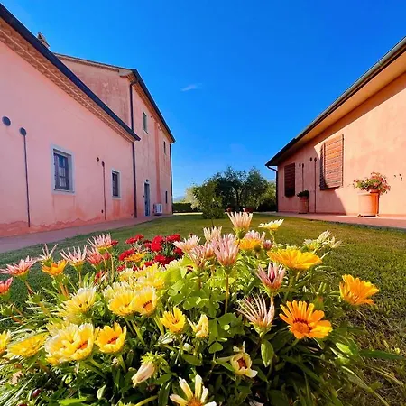 Podere Casalpiano Aparthotel *