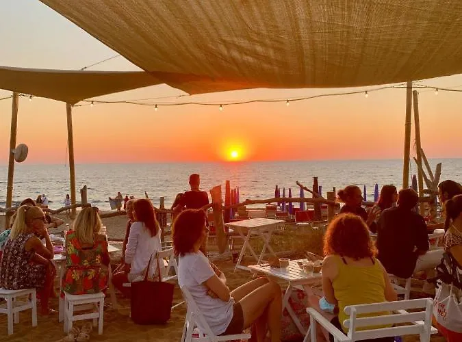 Podere Casalpiano מלון דירות 3*